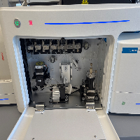 Agilent NovoCyte Penteon Flow Cytometer image 2